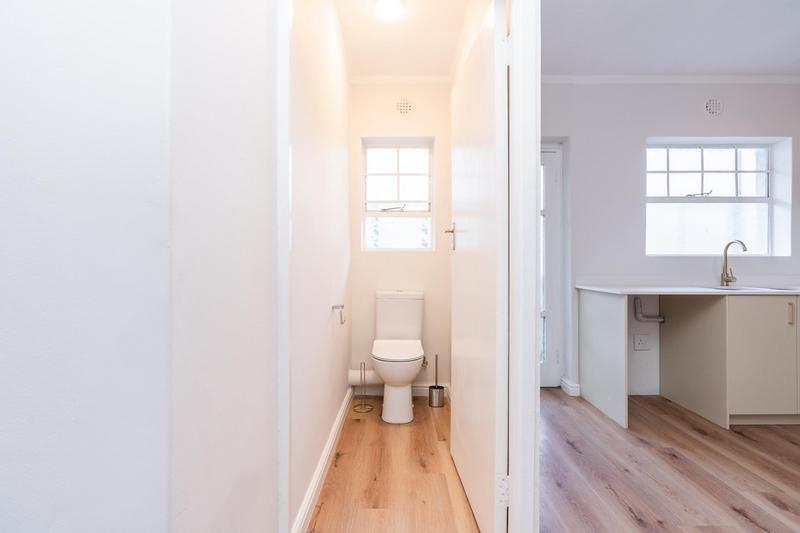 To Let 2 Bedroom Property for Rent in Claremont Upper Western Cape